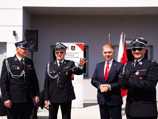 Przekazanie wozu strażackiego dla OSP Kowala- Stępocina (zdjęcia)