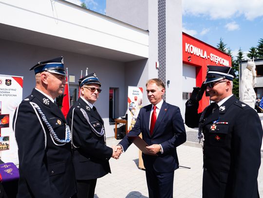 Przekazanie wozu strażackiego dla OSP Kowala- Stępocina (zdjęcia)