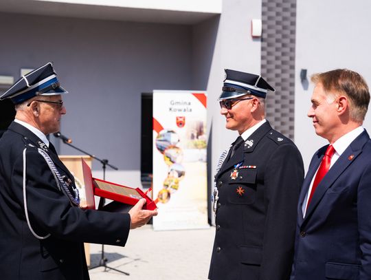 Przekazanie wozu strażackiego dla OSP Kowala- Stępocina (zdjęcia)