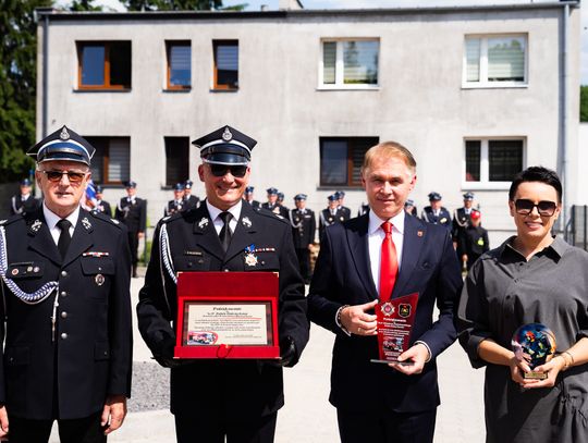 Przekazanie wozu strażackiego dla OSP Kowala- Stępocina (zdjęcia)