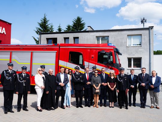 Przekazanie wozu strażackiego dla OSP Kowala- Stępocina (zdjęcia)