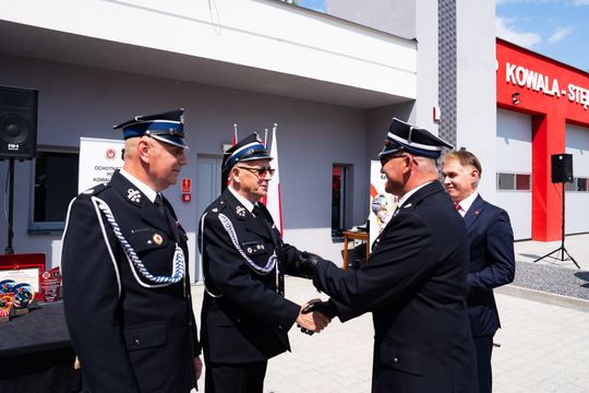 Przekazanie wozu strażackiego dla OSP Kowala- Stępocina (zdjęcia) Przekazanie wozu strażackiego dla OSP Kowala- Stępocina (zdjęcia)