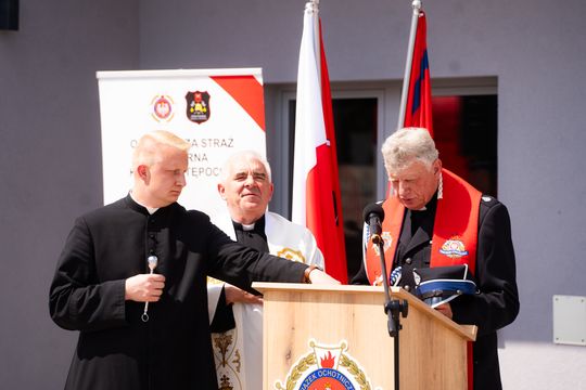 Przekazanie wozu strażackiego dla OSP Kowala- Stępocina (zdjęcia) Przekazanie wozu strażackiego dla OSP Kowala- Stępocina (zdjęcia)