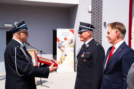 Przekazanie wozu strażackiego dla OSP Kowala- Stępocina (zdjęcia) Przekazanie wozu strażackiego dla OSP Kowala- Stępocina (zdjęcia)