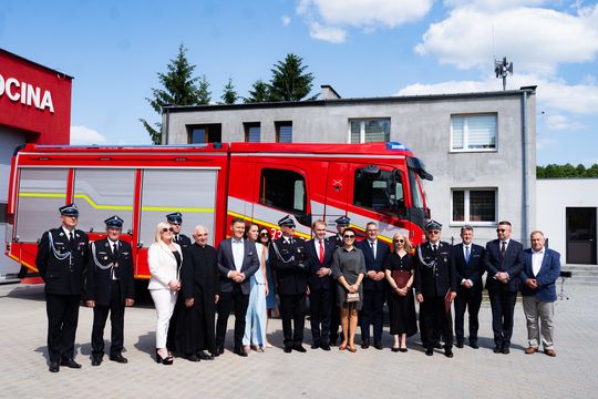 Przekazanie wozu strażackiego dla OSP Kowala- Stępocina (zdjęcia) Przekazanie wozu strażackiego dla OSP Kowala- Stępocina (zdjęcia)
