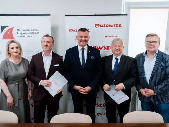 Podpisanie umowy na przebudowę DW731 (zdjęcia)