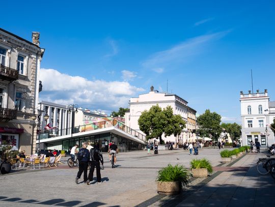 Radomianie w dniu wolnym od pracy - fotospacer (zdjęcia)