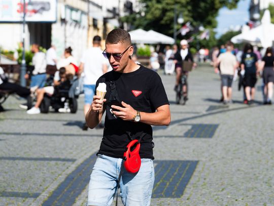 Radomianie w dniu wolnym od pracy - fotospacer (zdjęcia)