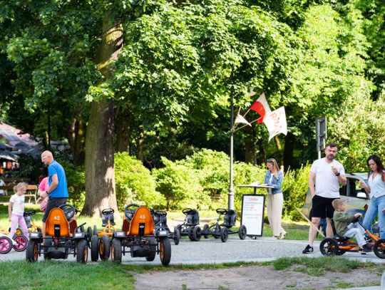 Radomianie w dniu wolnym od pracy - fotospacer (zdjęcia)