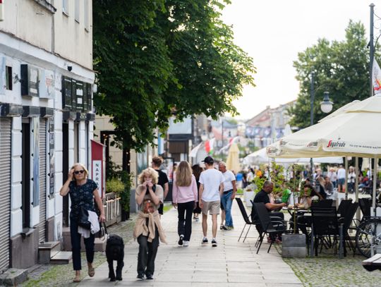 Radomianie w dniu wolnym od pracy - fotospacer (zdjęcia)