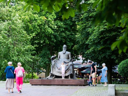 Radomianie w dniu wolnym od pracy - fotospacer (zdjęcia)