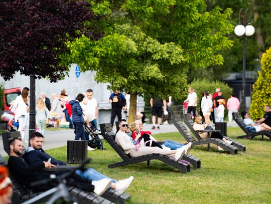 Radomianie w dniu wolnym od pracy - fotospacer (zdjęcia)