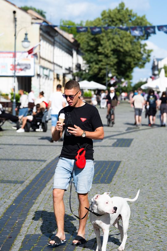 Radomianie w dniu wolnym od pracy - fotospacer (zdjęcia)