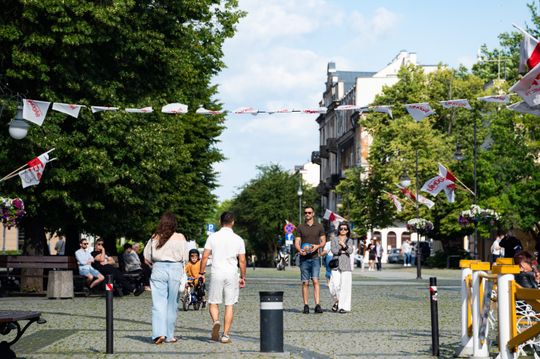 Radomianie w dniu wolnym od pracy - fotospacer (zdjęcia)