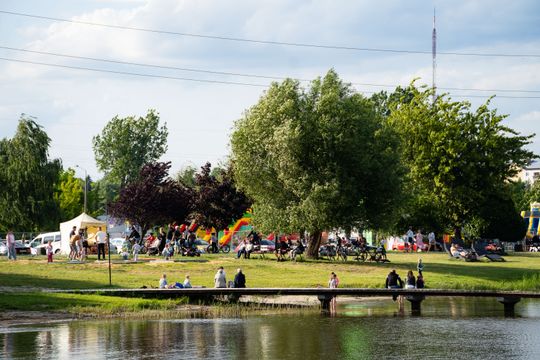 Radomianie w dniu wolnym od pracy - fotospacer (zdjęcia)