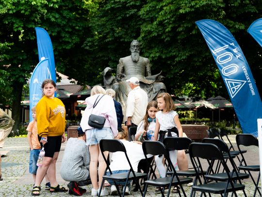 Free(RA)dom Festival - wystawa i aukcja charytatywna na rzecz bezdomnych zwierząt (zdjęcia)