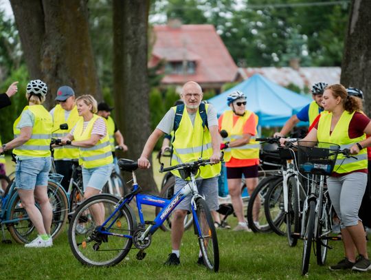 Rajd rowerowy - "Szlakiem Aniołów" (zdjęcia)