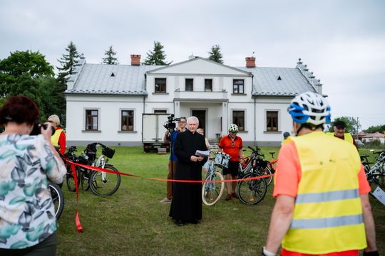 Rajd rowerowy - "Szlakiem Aniołów" (zdjęcia)