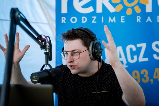 Zawody regionalne i towarzyskie w skokach przez przeszkody (zdjęcia)