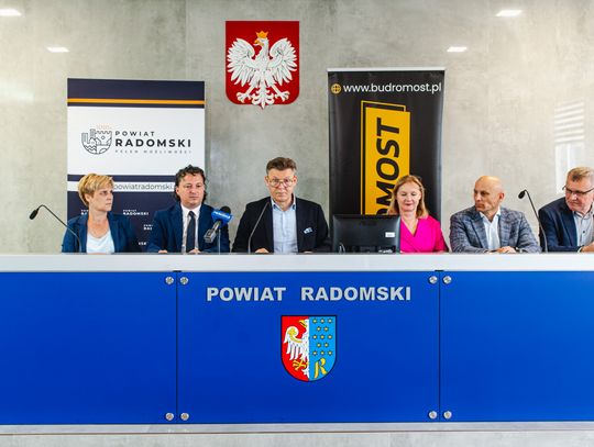 Podpisanie umowy na przebudowę drogi powiatowej w Słupicy (zdjęcia)