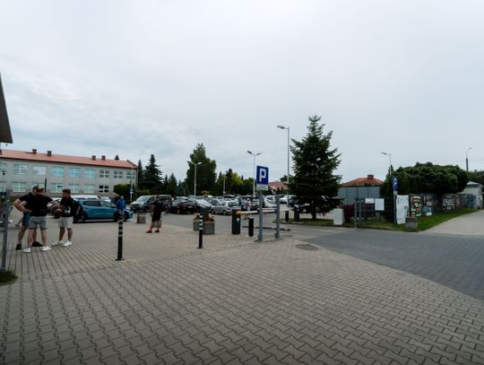 Parking przy Aquaparku Neptun (zdjęcia)