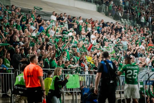 kibice 212.jpg kibice 212.jpg