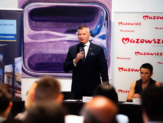 Podpisanie umów na inwestycje proekologiczne w regionie radomskim (zdjęcia)