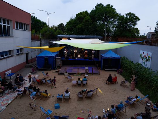 Fosa pełna kultury w MOK Amfiteatr - koncert grupy Trebunie-Tutki (zdjęcia)
