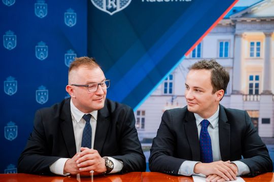 um 014.jpg um 014.jpg