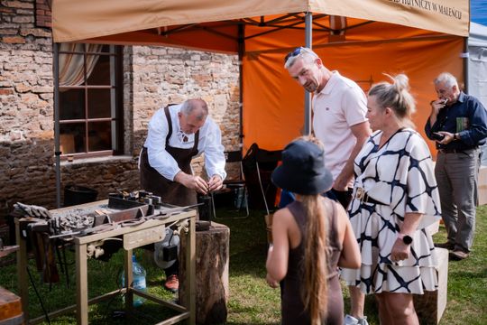 BM105485.jpg BM105485.jpg