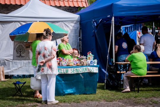 BM105484.jpg BM105484.jpg