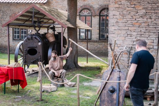 BM105487.jpg BM105487.jpg