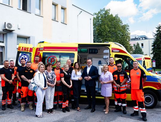 Briefing prasowy dot. przekazania ambulansu dla Radomskiego Szpitala Specjalistycznego (zdjęcia)