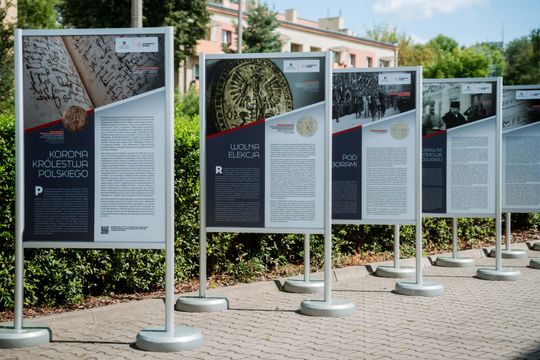 wystawa 005.jpg wystawa 005.jpg