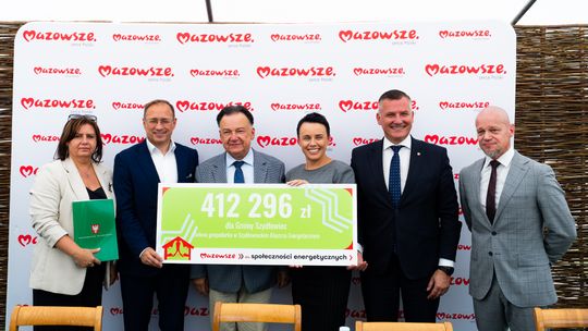 Podpisanie umów w ramach programów FEM 2021-2027 (zdjęcia) Podpisanie umów w ramach programów FEM 2021-2027 (zdjęcia)