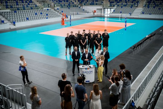 czarni 008.jpg czarni 008.jpg