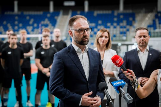 czarni 037.jpg czarni 037.jpg