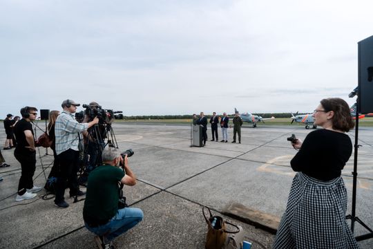 air show 011.jpg air show 011.jpg