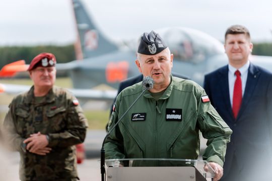 air show 027.jpg air show 027.jpg