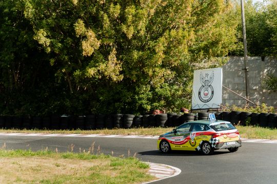 alutomobilklub 009.jpg