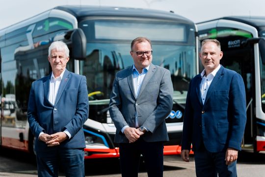 mpk 011.jpg mpk 011.jpg