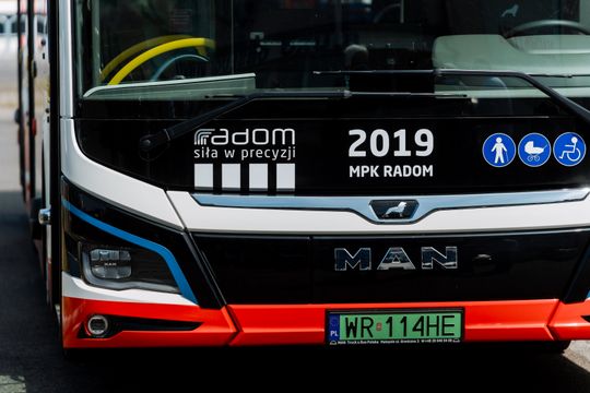 mpk 010.jpg mpk 010.jpg