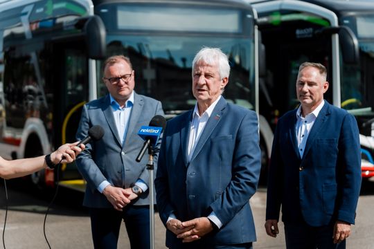 mpk 013.jpg mpk 013.jpg