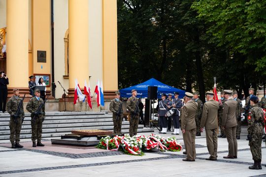 Obchody 86. rocznicy wybuchu II wojny światowej (zdjęcia) Obchody 86. rocznicy wybuchu II wojny światowej (zdjęcia)