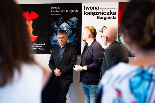 Opętani Literaturą - otwarcie wystawy plakatu „Iwona, księżniczka Burgunda” (zdjęcia)