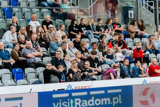 czarni 003.jpg czarni 003.jpg