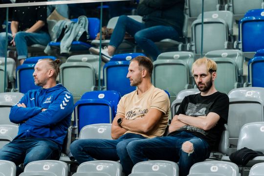 czarni 011.jpg czarni 011.jpg