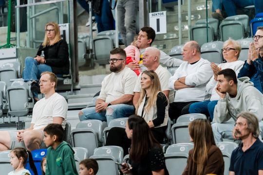 czarni 018.jpg czarni 018.jpg