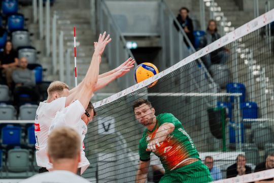 czarni 040.jpg czarni 040.jpg