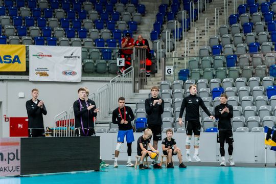 czarni 044.jpg czarni 044.jpg